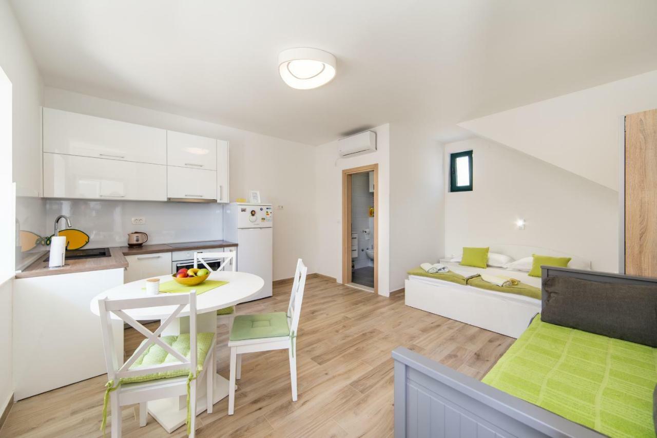Apartmani Ujdur Gradac  Exterior foto